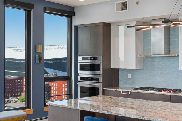 1240 S 2nd Street 1201, Minneapolis, MN 55415