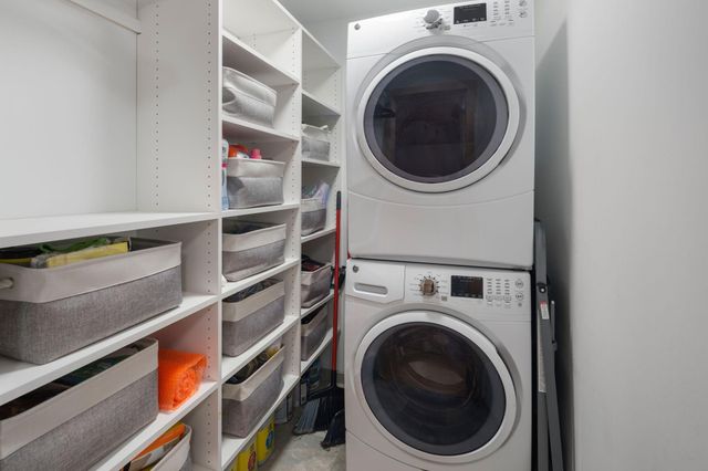 1240 S 2nd Street 1201, Minneapolis, MN 55415