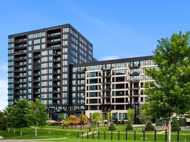 1240 S 2nd Street 1201, Minneapolis, MN 55415