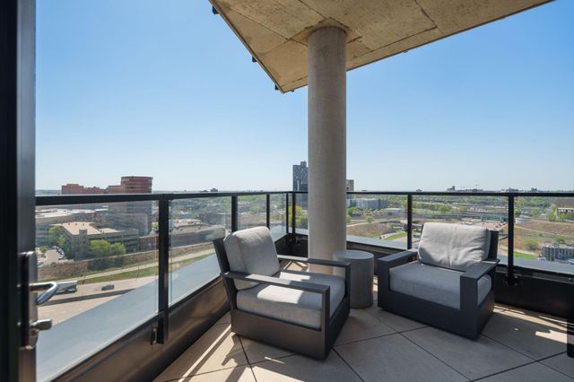 1240 S 2nd Street 1201, Minneapolis, MN 55415