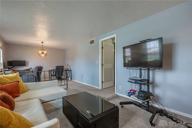 5341 Pathview Drive, Huber Heights, OH 45424