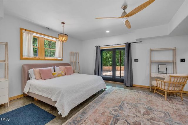 4307 Mystic Lane, Hillsborough, NC 27278