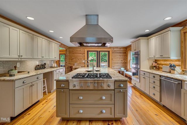 4307 Mystic Lane, Hillsborough, NC 27278