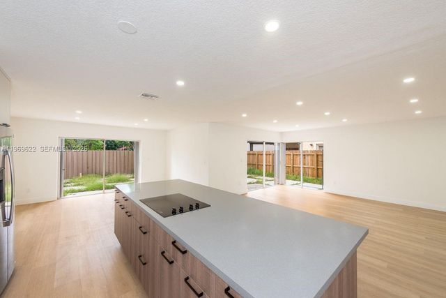 13912 SW 103rd Ln 13912, Miami, FL 33186