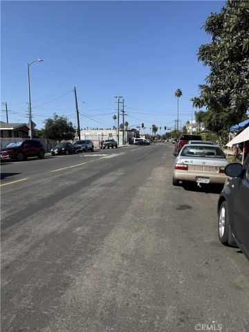 5418 Denker, Los Angeles, CA 90062