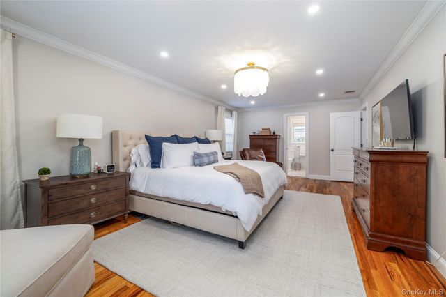 334 Raymond Street, Rockville Centre, NY 11570