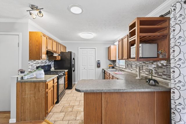 342 E Briarwood Lane, Ellettsville, IN 47429