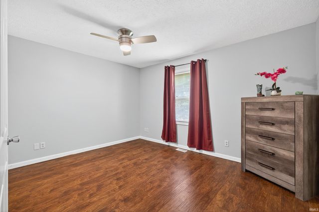 342 E Briarwood Lane, Ellettsville, IN 47429