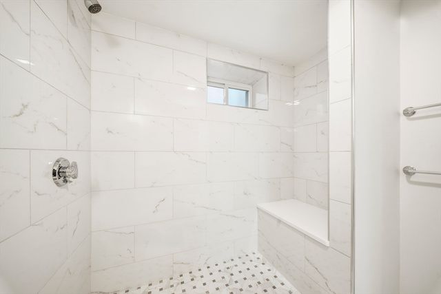 14 Palmer St, Quincy, MA 02169