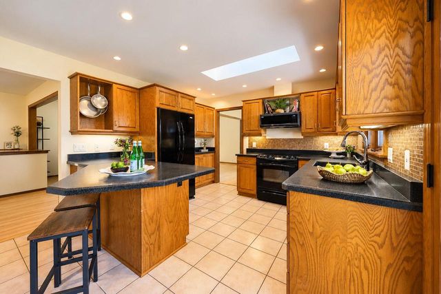 1057 N 123rd STREET, Wauwatosa, WI 53226