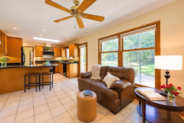 1057 N 123rd STREET, Wauwatosa, WI 53226