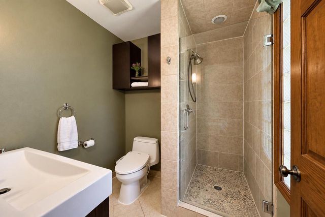 1057 N 123rd STREET, Wauwatosa, WI 53226