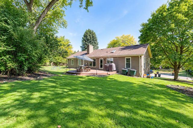 1057 N 123rd STREET, Wauwatosa, WI 53226