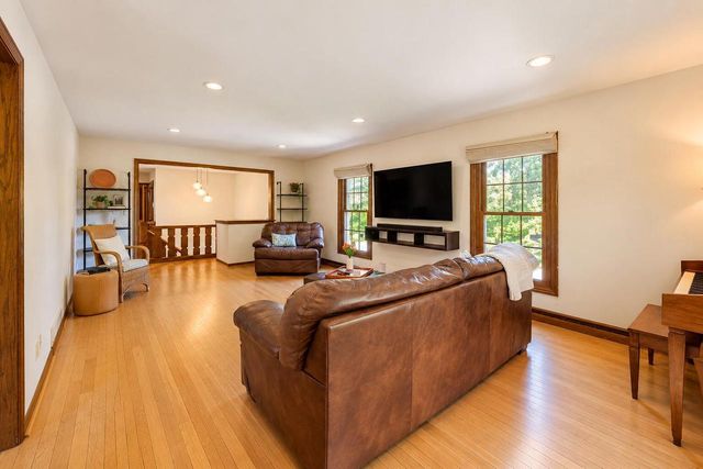 1057 N 123rd STREET, Wauwatosa, WI 53226