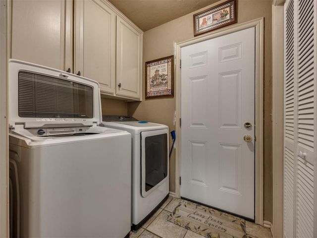7104 N Lakeway Drive, Oklahoma City, OK 73132