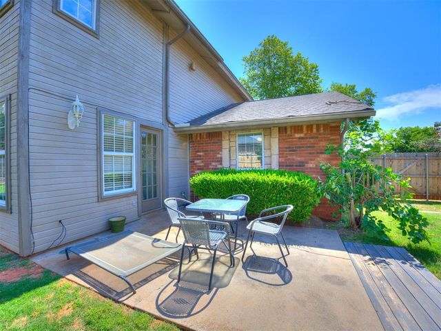 7104 N Lakeway Drive, Oklahoma City, OK 73132