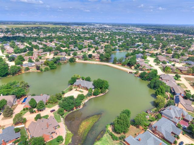 7104 N Lakeway Drive, Oklahoma City, OK 73132