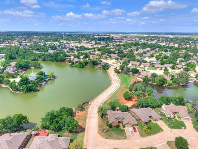 7104 N Lakeway Drive, Oklahoma City, OK 73132