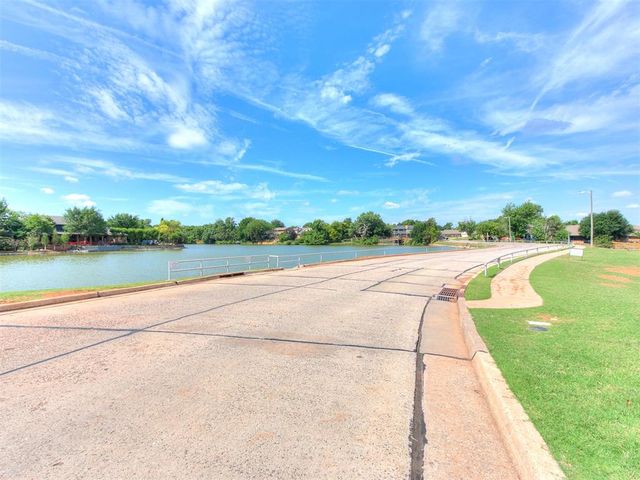 7104 N Lakeway Drive, Oklahoma City, OK 73132