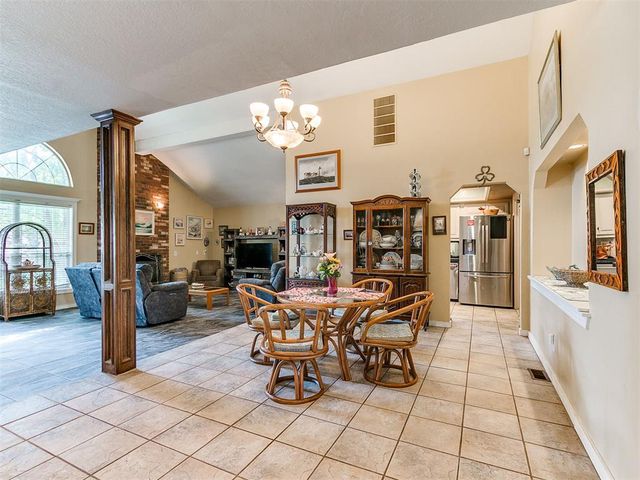 7104 N Lakeway Drive, Oklahoma City, OK 73132