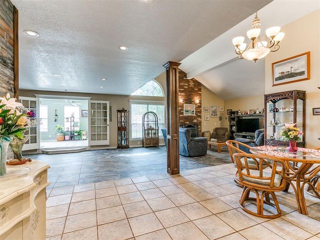 7104 N Lakeway Drive, Oklahoma City, OK 73132