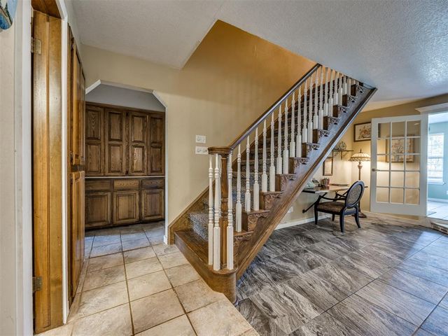 7104 N Lakeway Drive, Oklahoma City, OK 73132