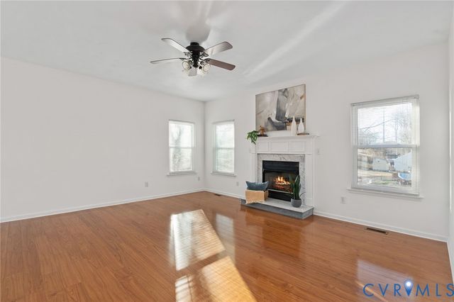 1806 Providence Creek Cir, North Chesterfield, VA 23236