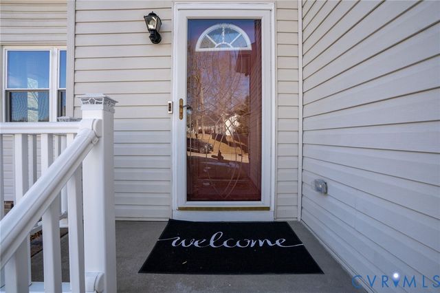 1806 Providence Creek Cir, North Chesterfield, VA 23236