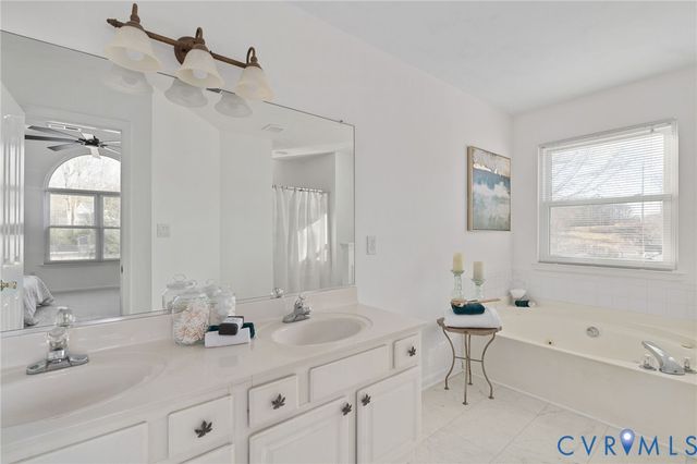 1806 Providence Creek Cir, North Chesterfield, VA 23236