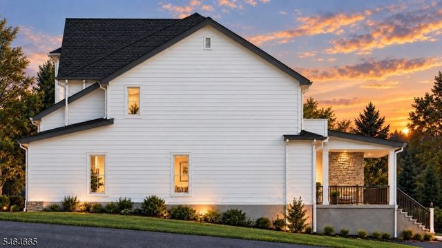 42 W Mcclellan Ave, Livingston Twp., NJ 07039