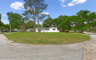 2934 STONEHURST Road W, Jacksonville, FL 32277