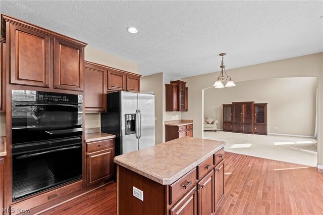 38521 Berkshire Avenue, Avon, OH 44011