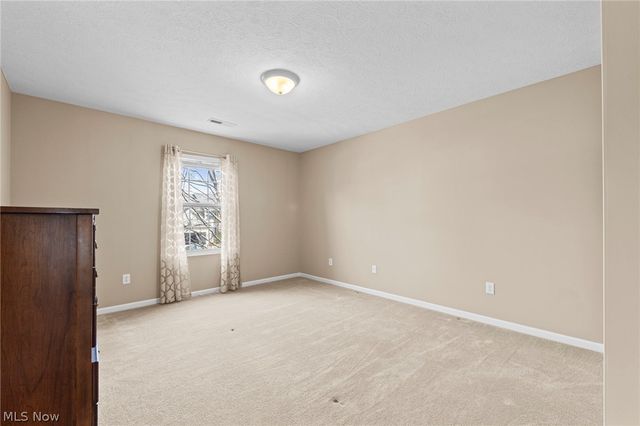 38521 Berkshire Avenue, Avon, OH 44011