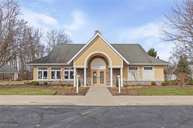 38521 Berkshire Avenue, Avon, OH 44011