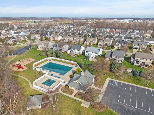 38521 Berkshire Avenue, Avon, OH 44011