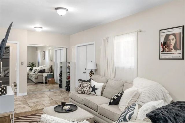 9350 Carmichael, La Mesa, CA 91941