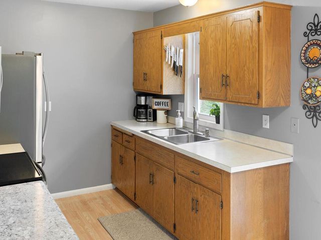 5748 Birchwood Avenue NE, Prior Lake, MN 55372