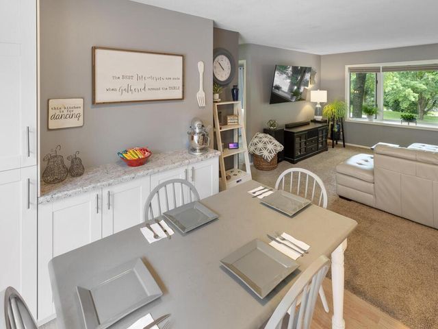 5748 Birchwood Avenue NE, Prior Lake, MN 55372