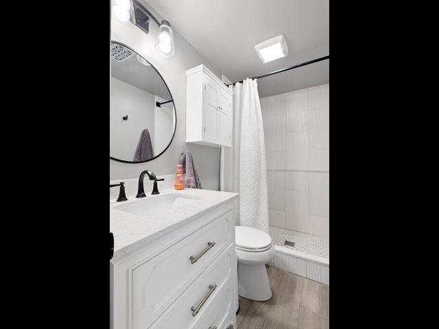 5748 Birchwood Avenue NE, Prior Lake, MN 55372
