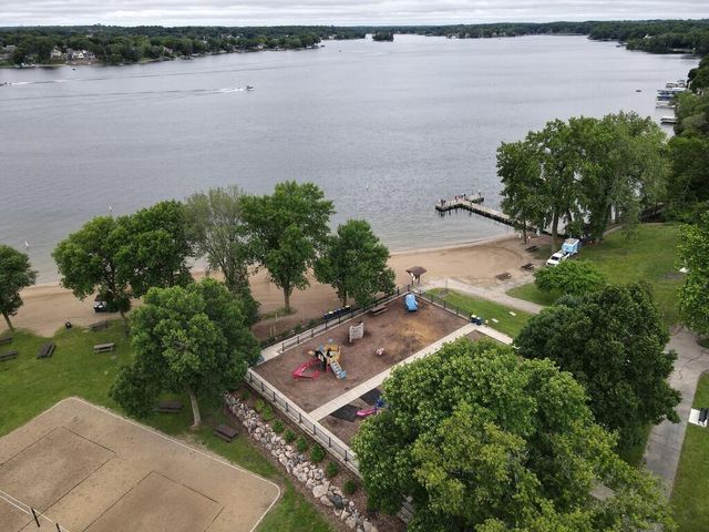 5748 Birchwood Avenue NE, Prior Lake, MN 55372
