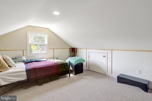 2850 BROOK DR, Falls Church, VA 22042
