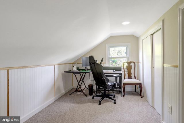 2850 BROOK DR, Falls Church, VA 22042