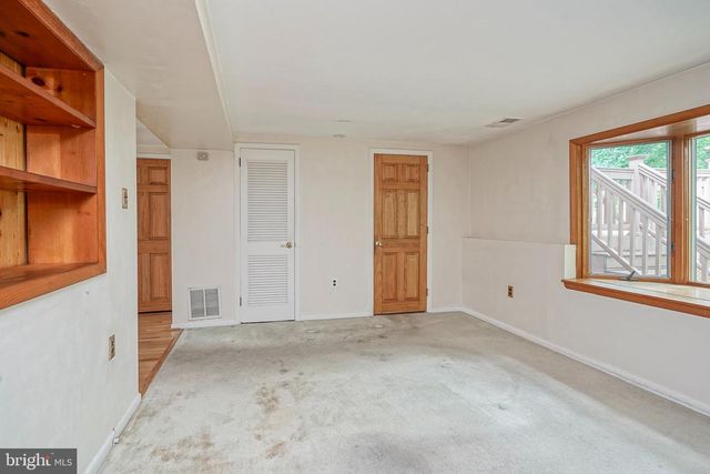 240 WINDING WAY RD, Stratford, NJ 08084