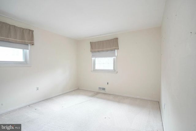 240 WINDING WAY RD, Stratford, NJ 08084