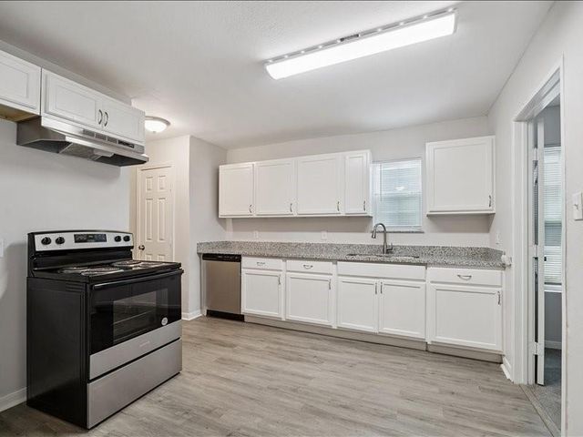 820 Texas Street, Liberty, TX 77575