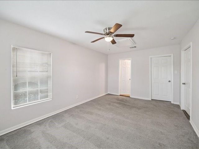 820 Texas Street, Liberty, TX 77575