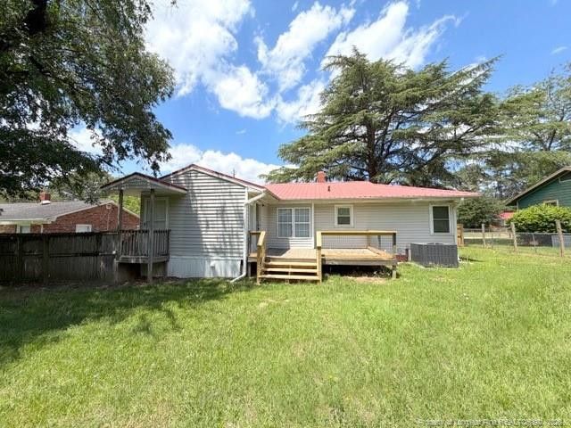 909 Sandalwood Drive, Fayetteville, NC 28304
