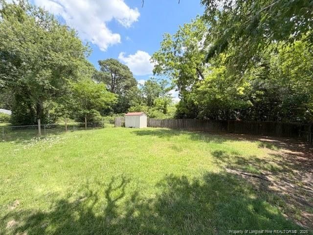 909 Sandalwood Drive, Fayetteville, NC 28304