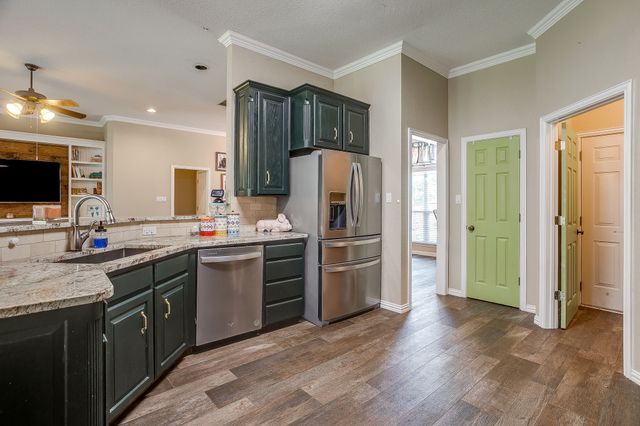 303 Blue Berry Lane, Aledo, TX 76008