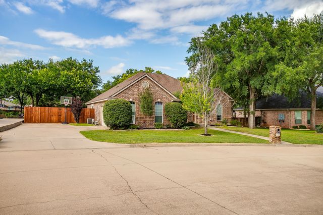 303 Blue Berry Lane, Aledo, TX 76008